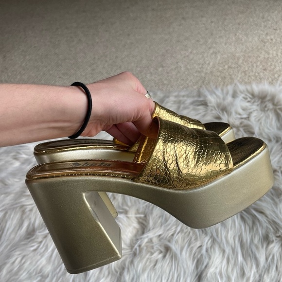Shein Gold Platform Heels Size 6 - Picture 9 of 9
